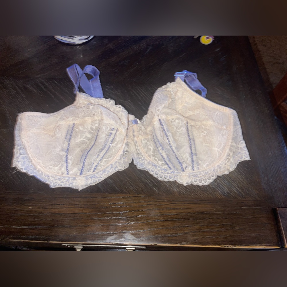 Adore Me Unlined Bra - Lace Off-White/Periwinkle